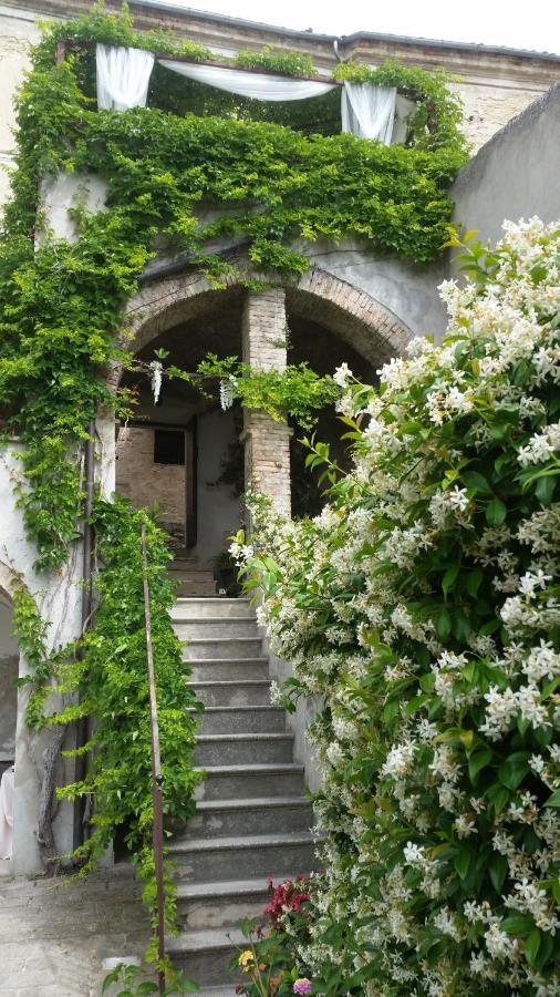 Palazzo De Fabritiis Bed & Breakfast Rosciano  Luaran gambar