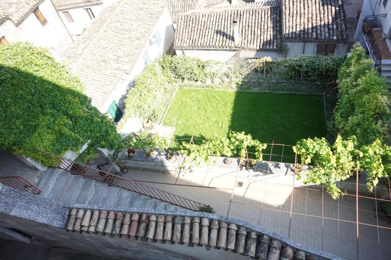 Palazzo De Fabritiis Bed & Breakfast Rosciano  Luaran gambar