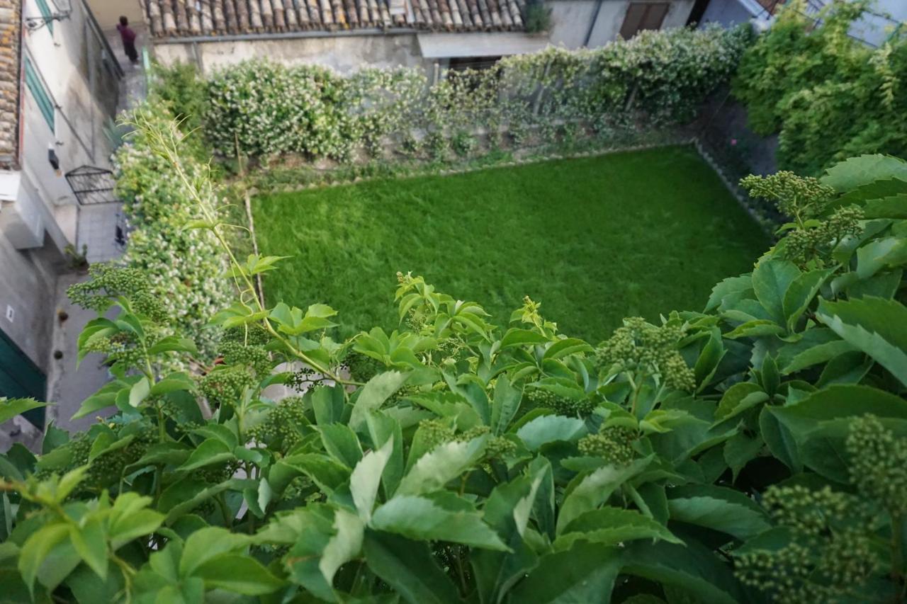 Palazzo De Fabritiis Bed & Breakfast Rosciano  Luaran gambar
