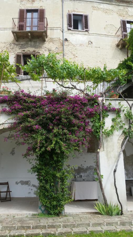 Palazzo De Fabritiis Bed & Breakfast Rosciano  Luaran gambar